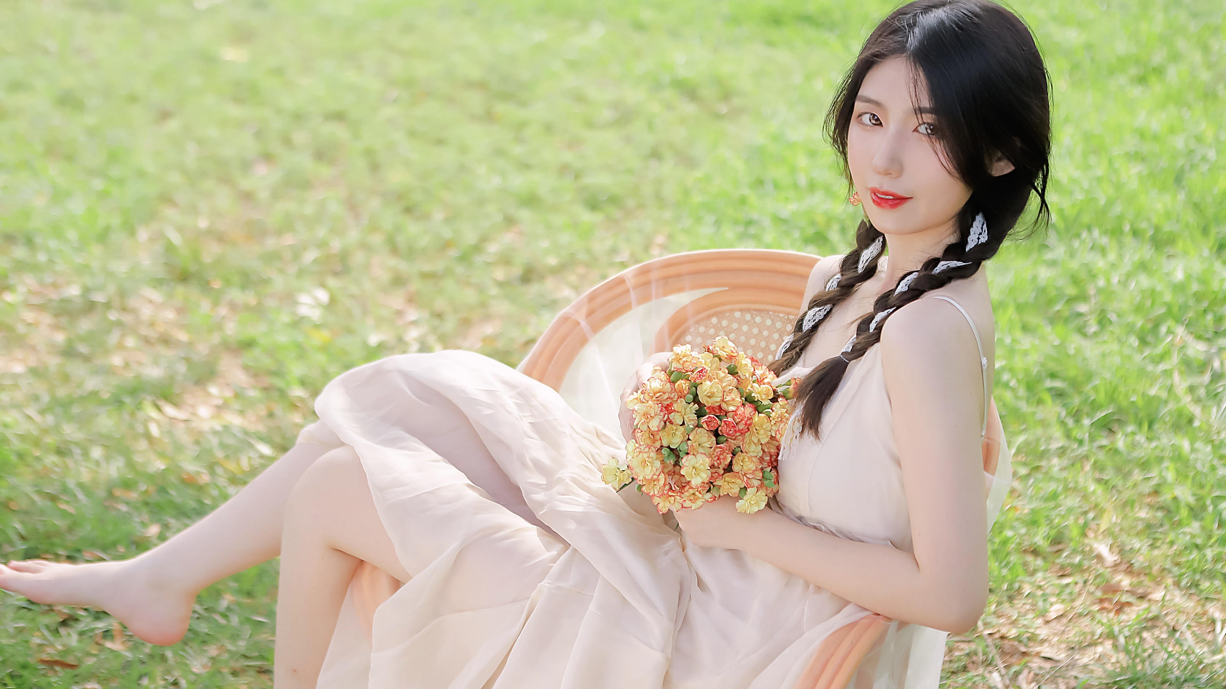 纽约苏富比拍卖行将拍卖珍稀幼年角鼻龙骨骼化石